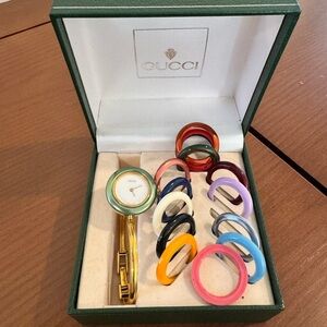 Vintage Gucci Watch With Interchangeable Bezel